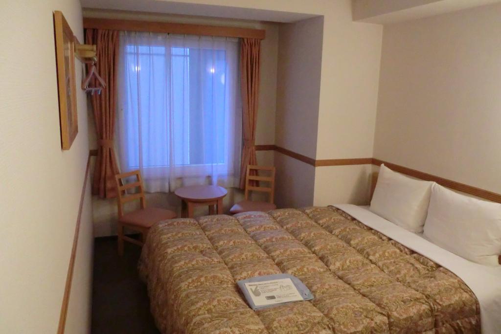 Toyoko Inn Tokyo Ikebukuro Kita Guchi No 2 Exterior foto